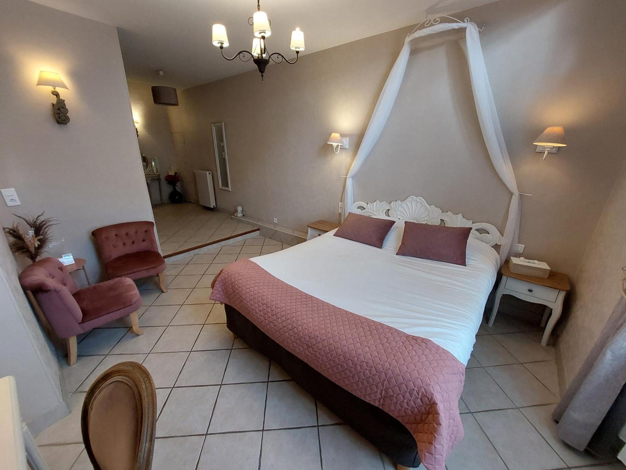 Logis Le Noir Hotel Sérignac-sur-Garonne